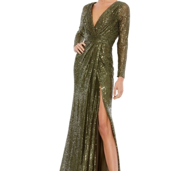 Leena by Mac Duggal gown SIZE 8 - Picture 1 of 5